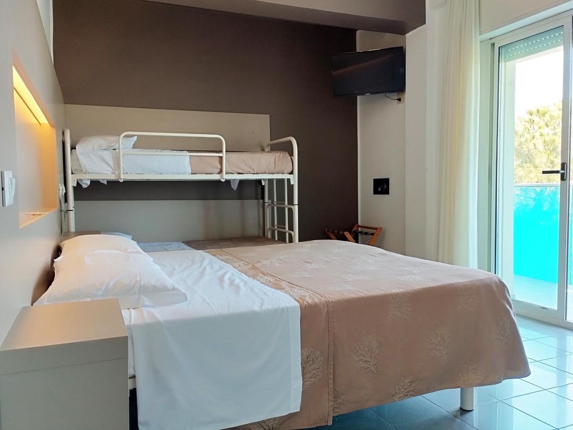 Hotel Desire' Riccione Esterno foto