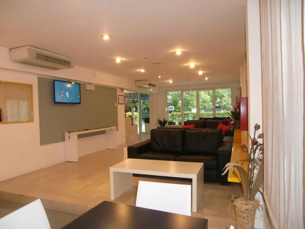 Hotel Desire' Riccione Esterno foto