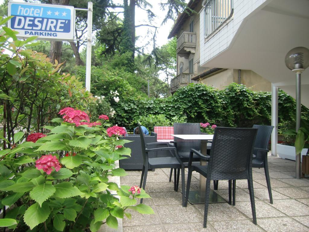 Hotel Desire' Riccione Esterno foto