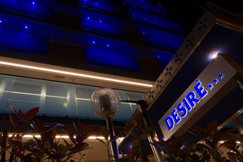 Hotel Desire' Riccione Esterno foto