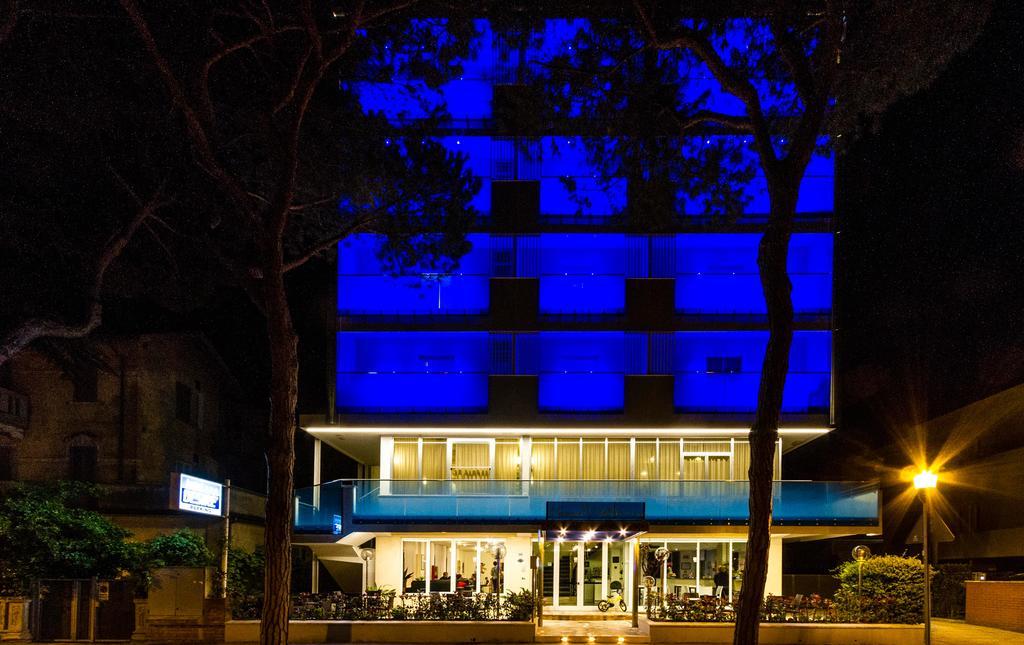 Hotel Desire' Riccione Esterno foto