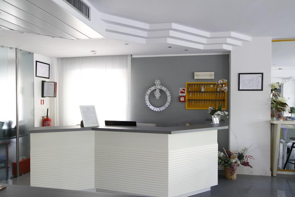 Hotel Desire' Riccione Esterno foto