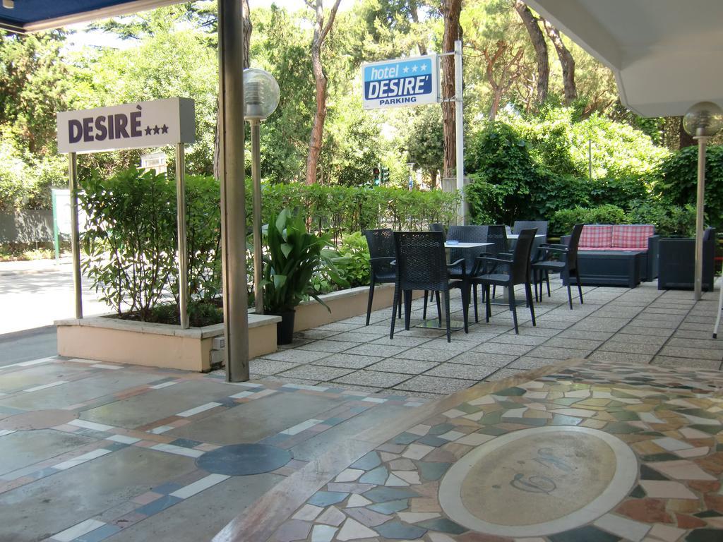 Hotel Desire' Riccione Esterno foto