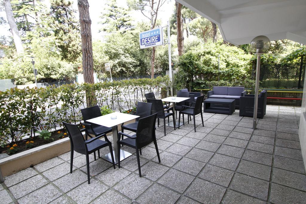 Hotel Desire' Riccione Esterno foto